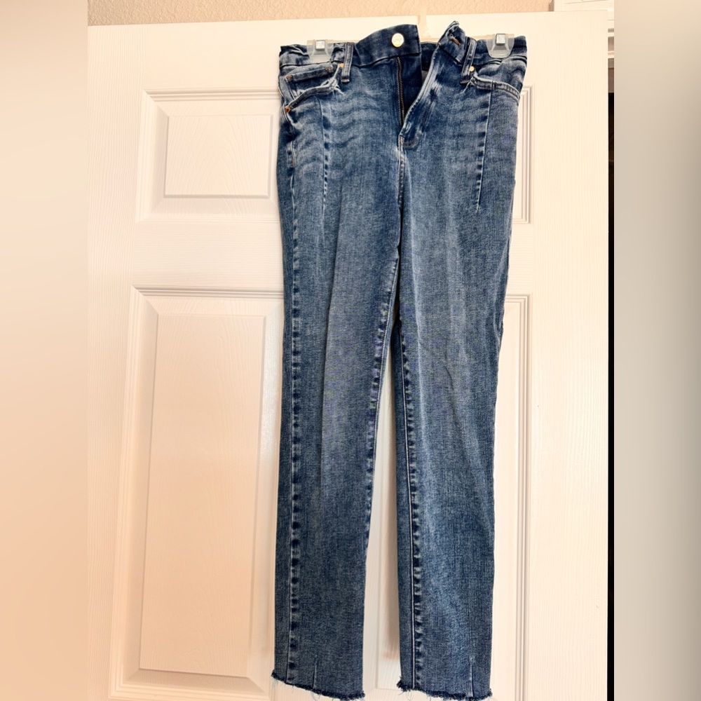 Express ultra hyper stretch skinny jeans, frayed hem, size medium short